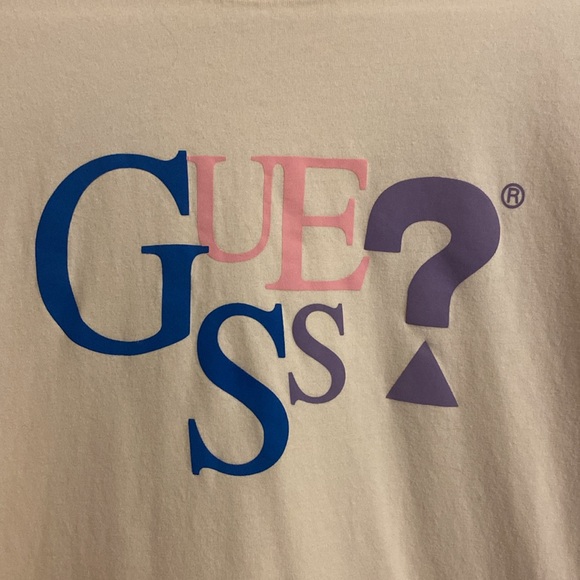 Guess short sleeve cream graphic tee - Picture 2 of 5